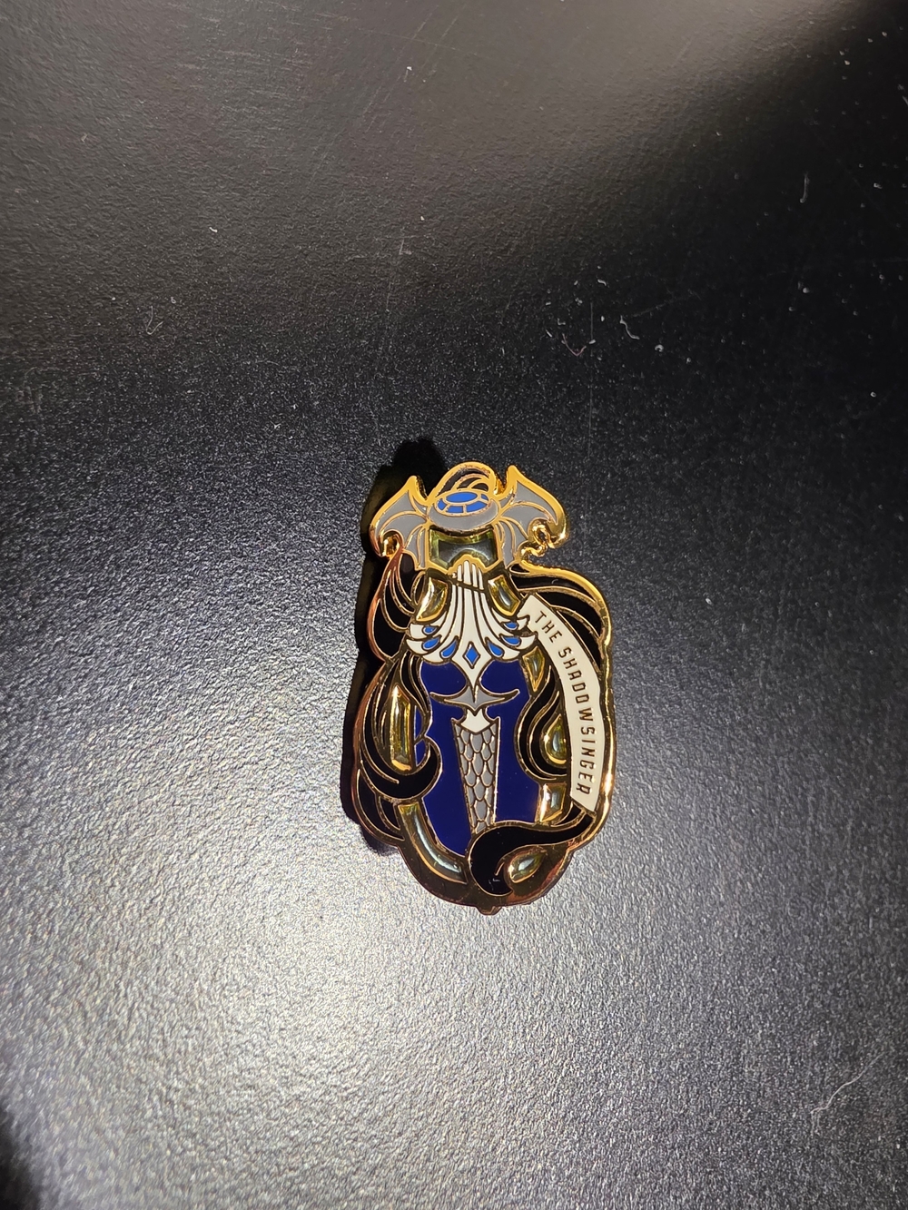 A Court Of Thorns And Roses The Shadow Singer Enamel Lapel Pin - Blue & Gold